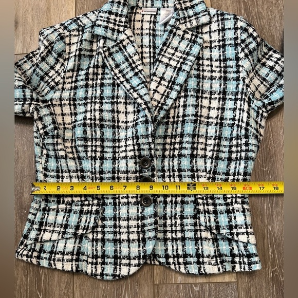 🛍️blue,white,black plaid suit jacket excellent condition. - Picture 4 of 8
